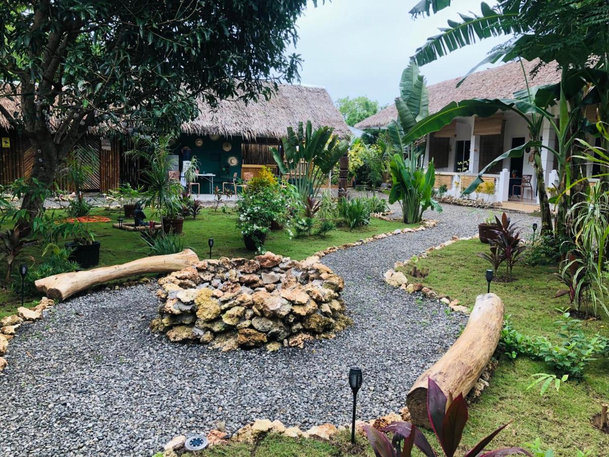 Nautilus Hostel & Hammocks Panglao Exterior photo