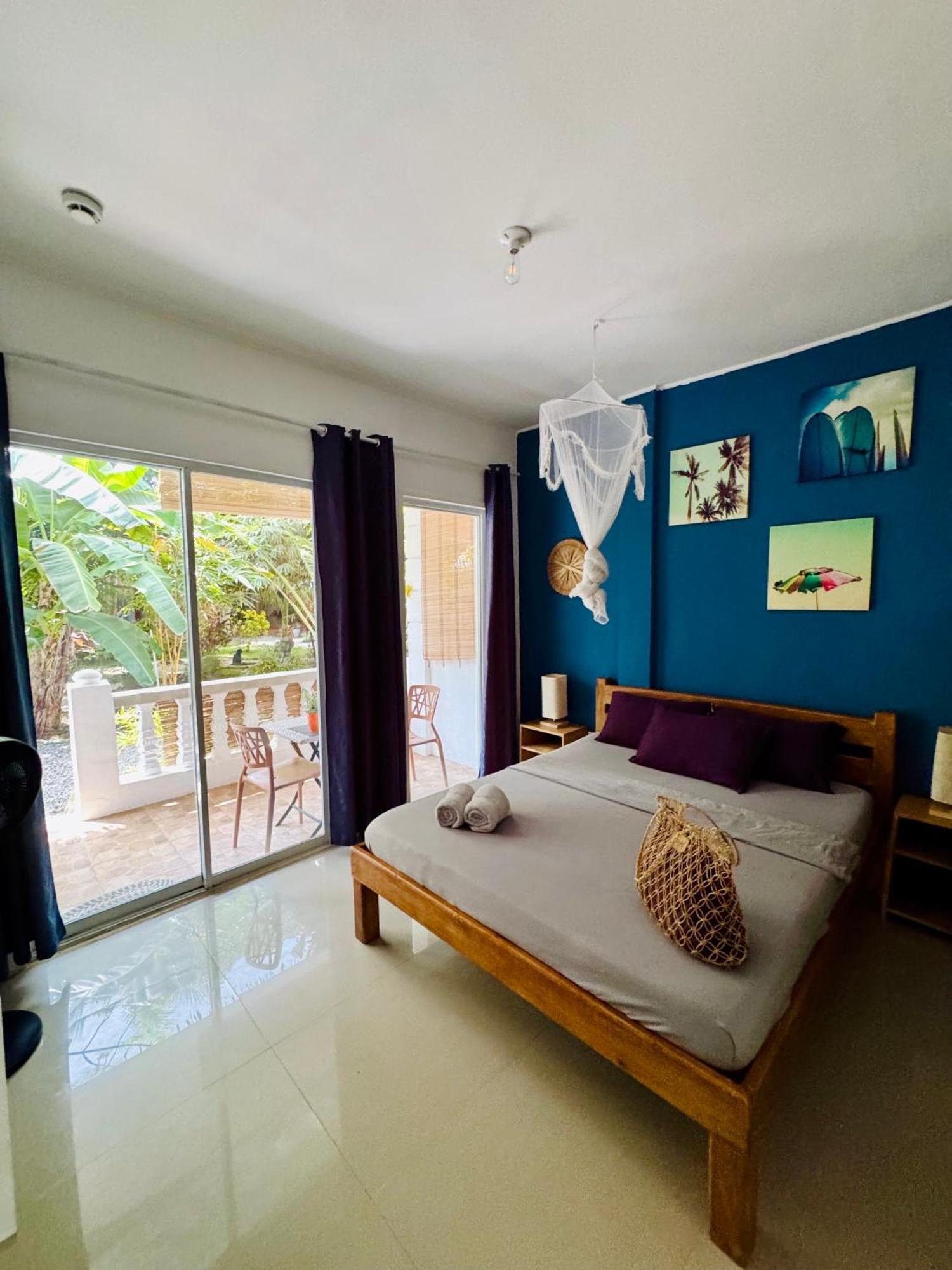 Nautilus Hostel & Hammocks Panglao Exterior photo